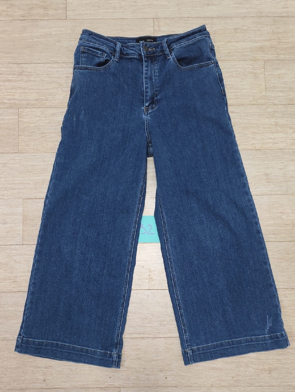Risen Jeans Cropped Straight Leg Denim